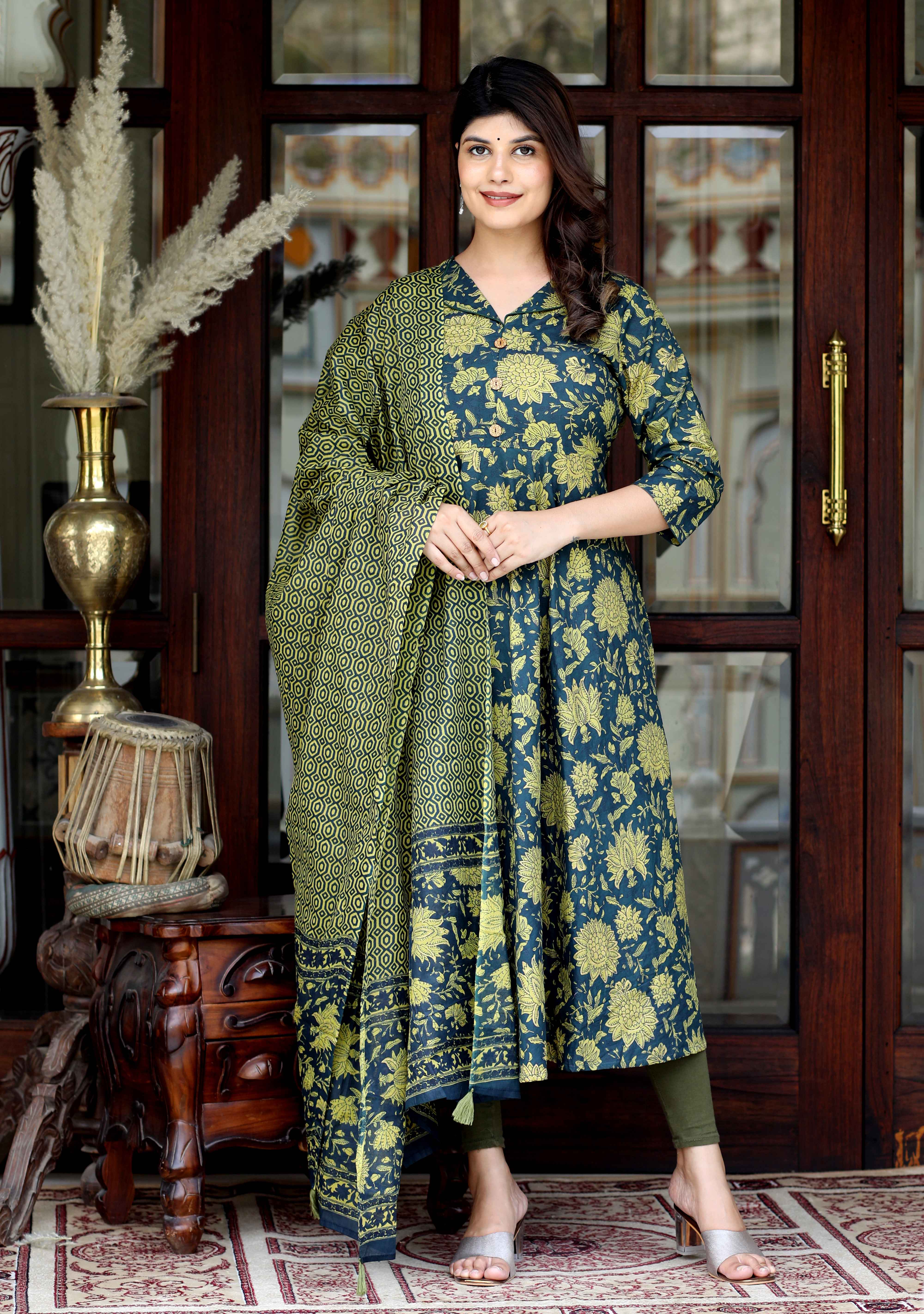 Womens Cotton Floral Print Green gorgeous look Anarkali Kurta with Dupatta