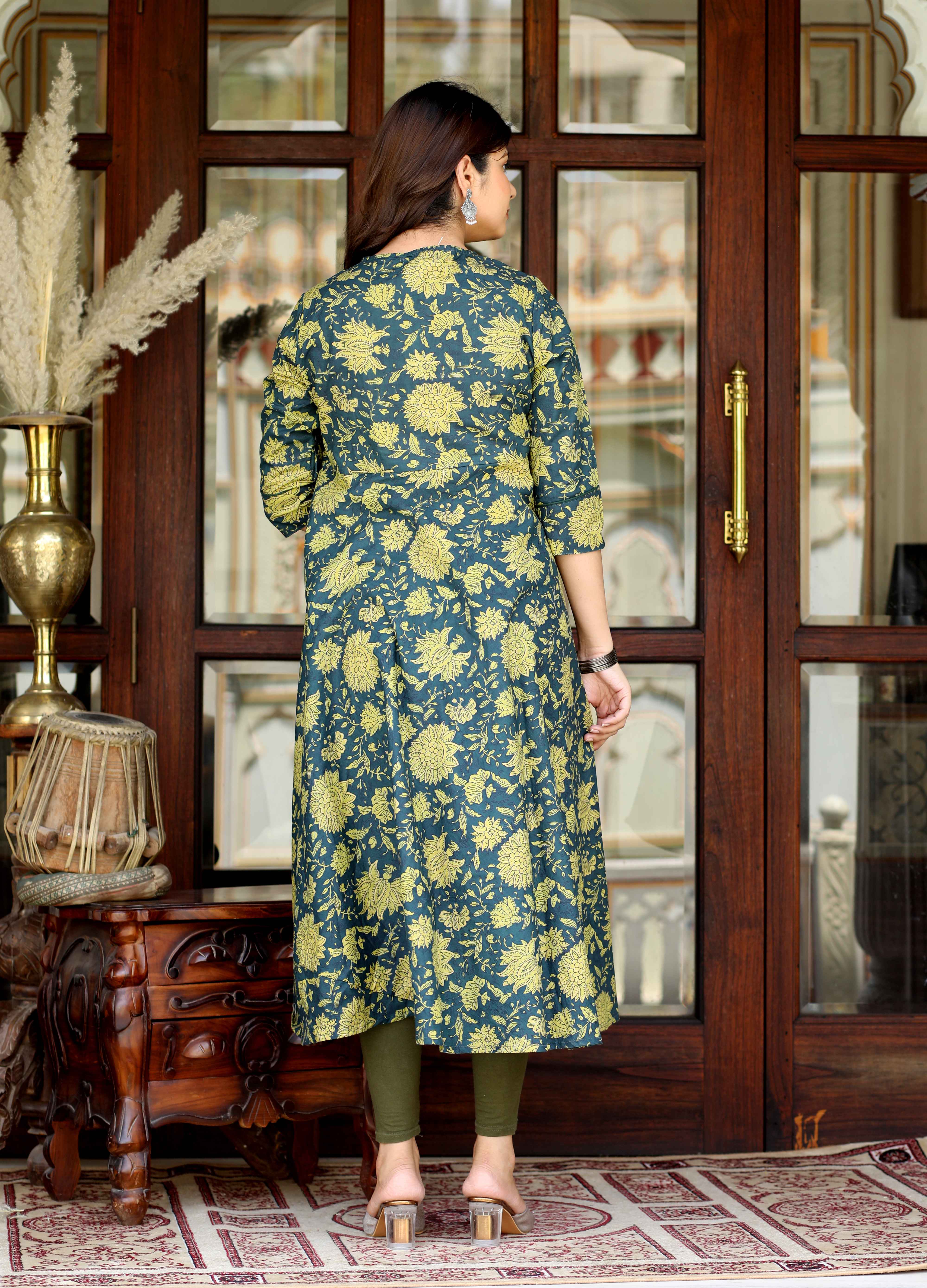 Womens Cotton Floral Print Green gorgeous look Anarkali Kurta with Dupatta